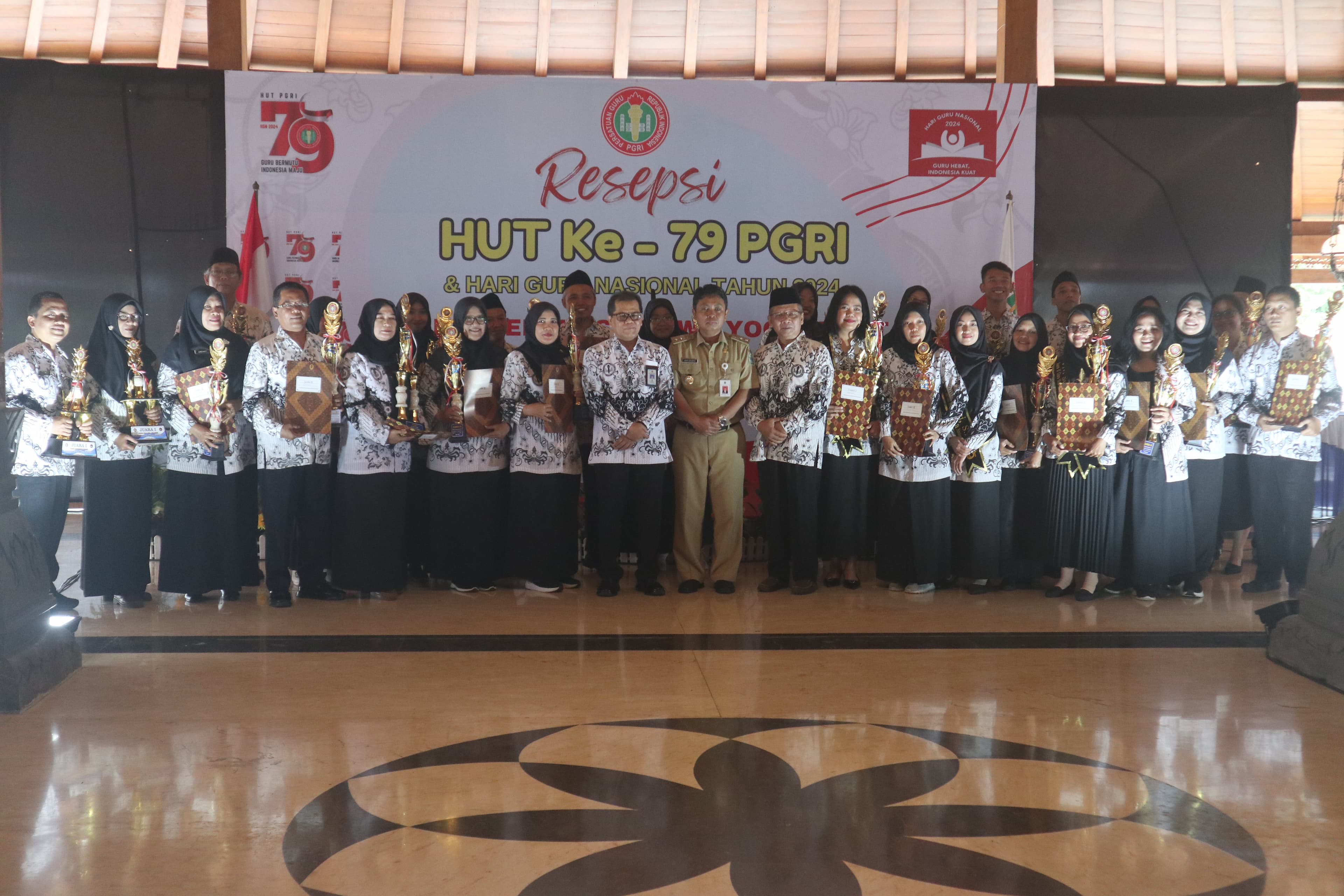 Resepsi HUT ke-79 PGRI dan HGN Tahun 2024
